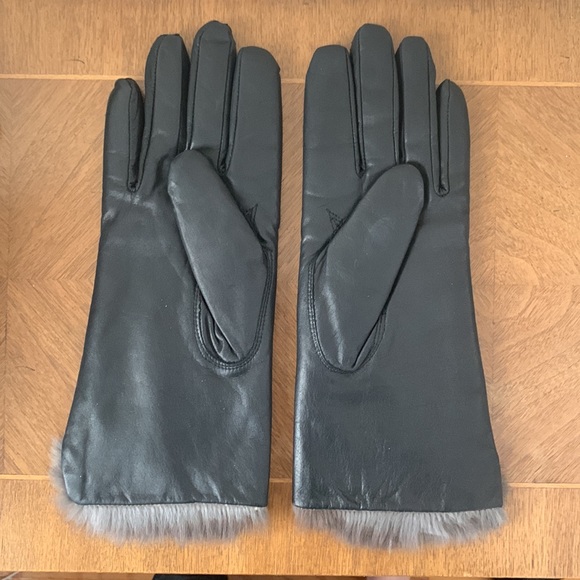 Vintage Stunning Van Raalte Women’s Black Leather Gloves with Rabbit Fur Lining - Picture 2 of 5